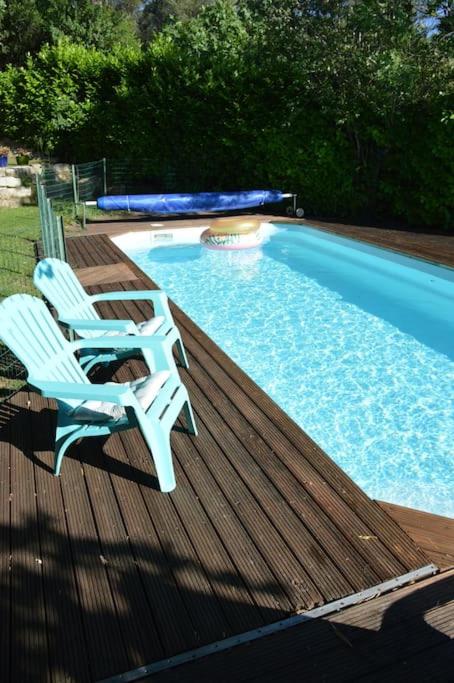 Chalet, quiet, with view and pool (at summertime) photo 1