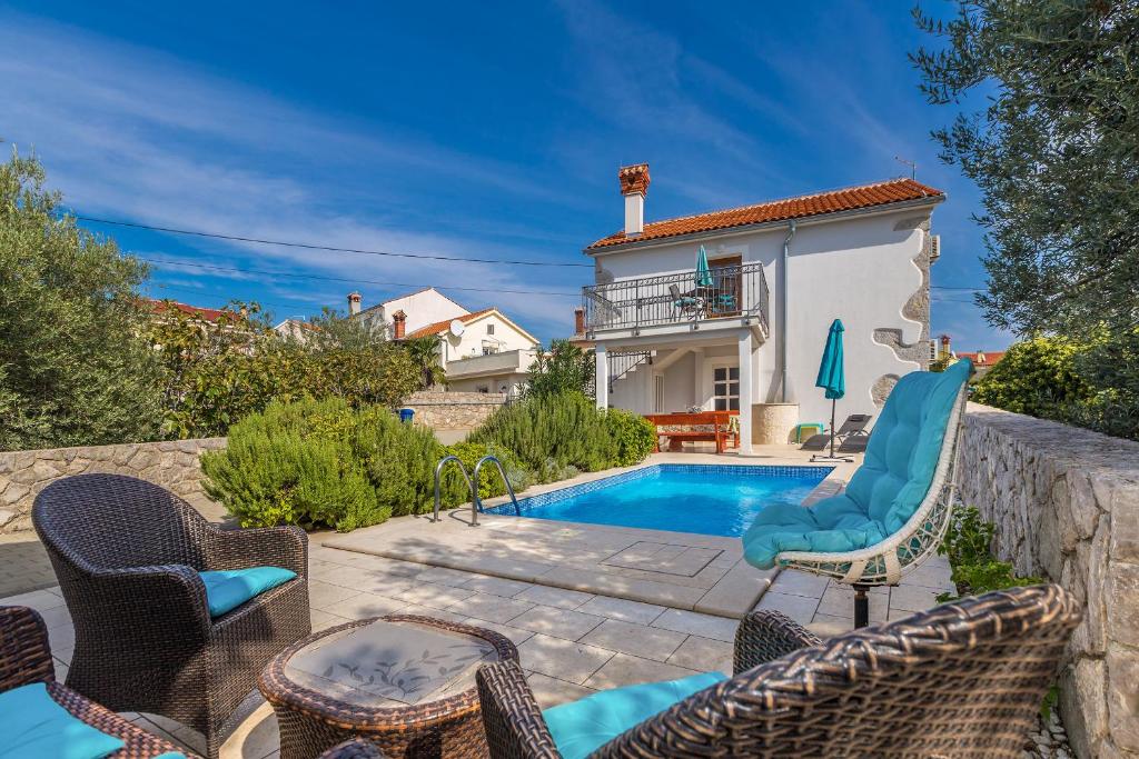 Holiday house KORNIC photo 4