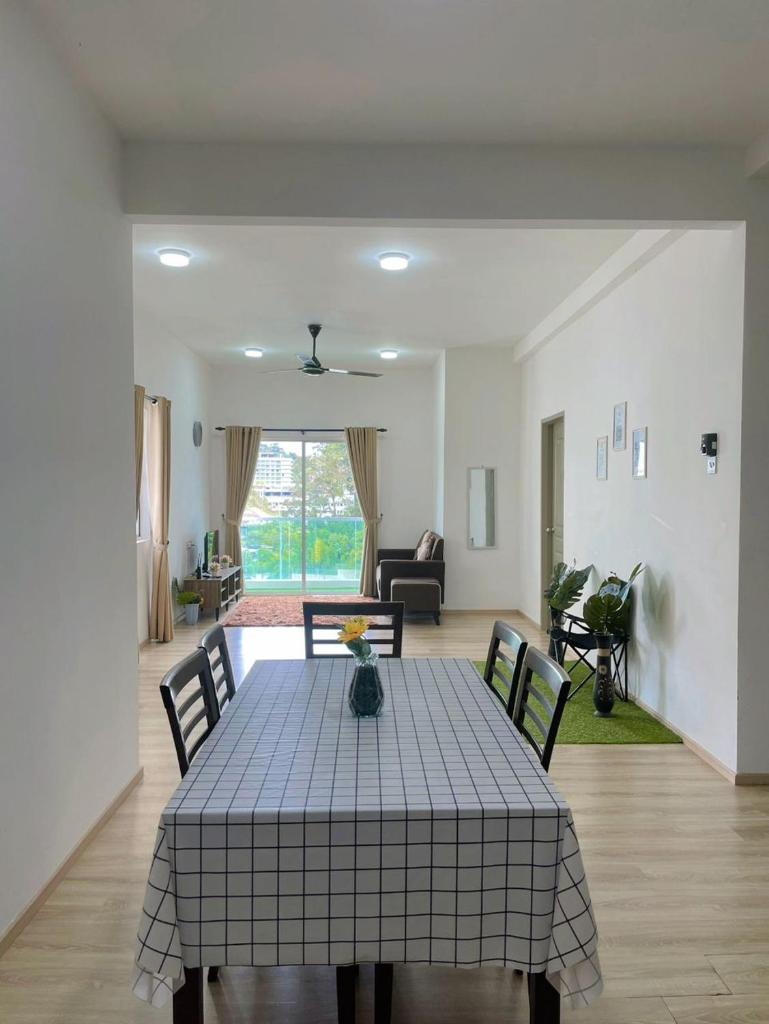 Aira Muslim's Homestay photo 1