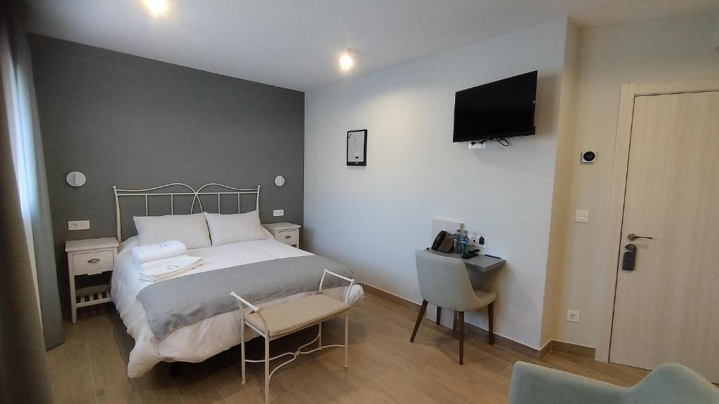 Hotel Vinoteca Alquezar - Adults Only - photo 1