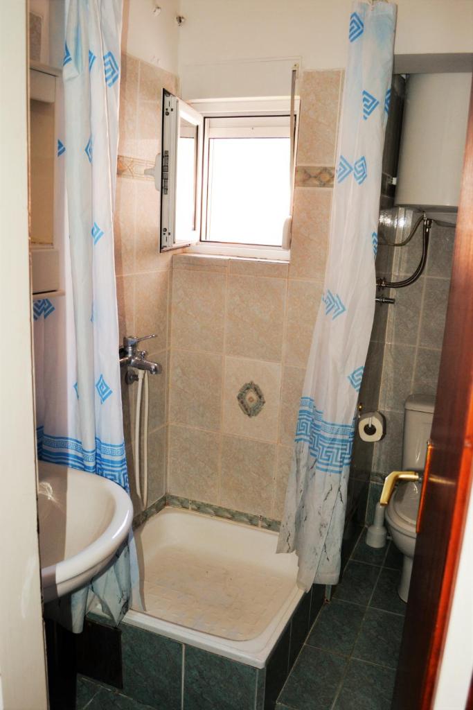 Трехместный (Трехместный номер с балконом), Rooms Kuljic