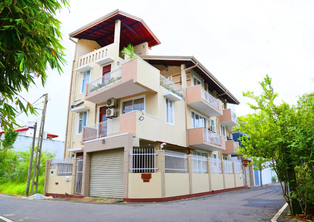 Square One Heights - Kelaniya photo 2
