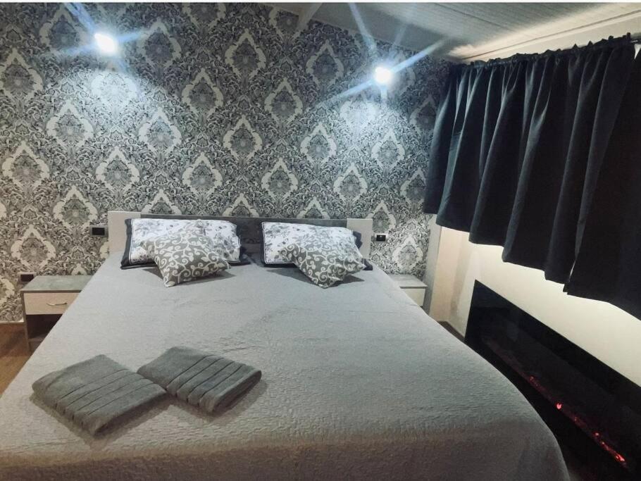 Suites GREY in centro Randazzo photo 2