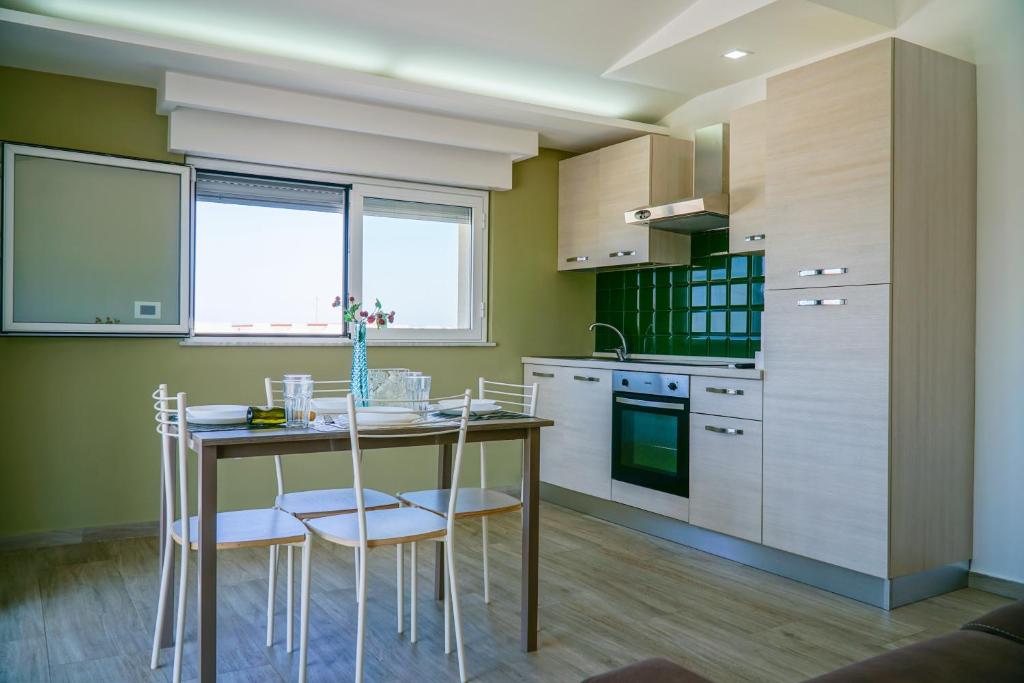 The Beach Apartment - Panoramic View photo 3