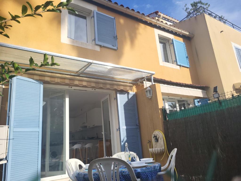 Mazet 5 pers plage parking gratuit wifi clim photo 2