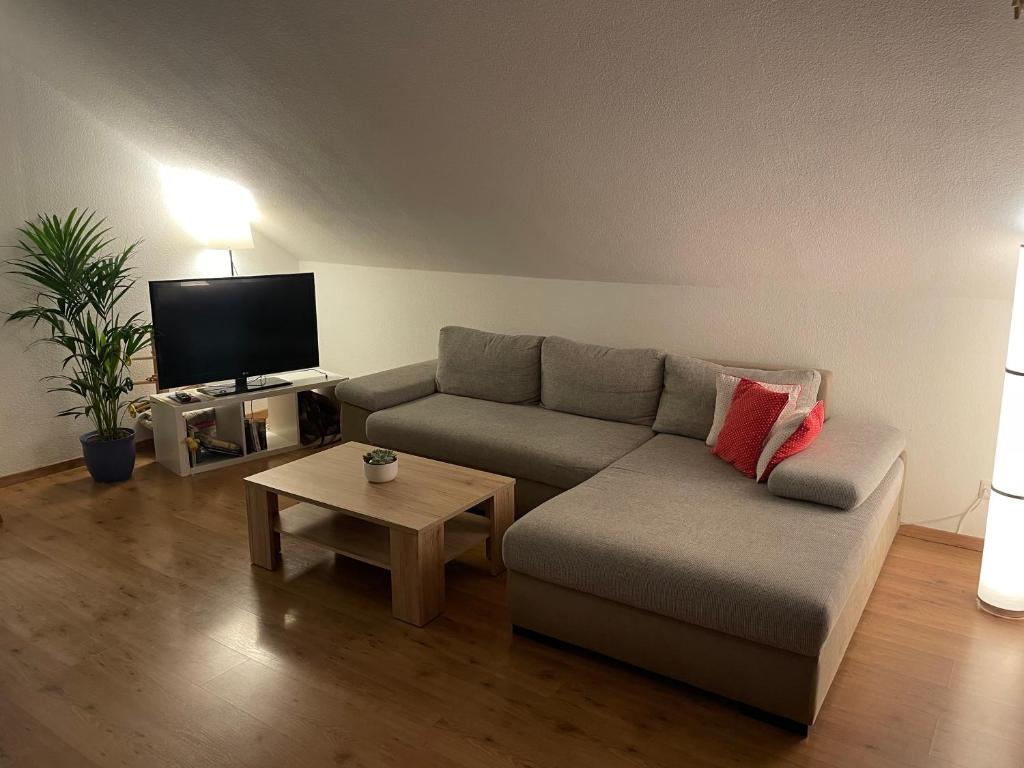 Ferienwohnung an der romantischen Straße direkt A3 und A81 photo 4