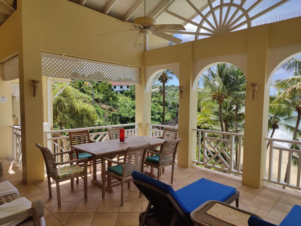 Queen Angel Suite. Stunning Apartment on Grafton Beach with Direct Beach Access photo 4