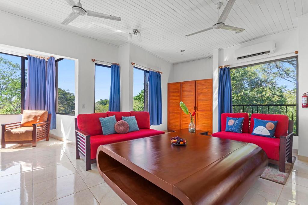 Playa Negra Villa Oceanfront - #1 Eventlocation photo 2