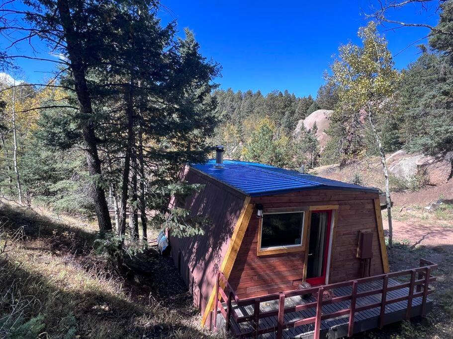 Cozy Cabin photo 2