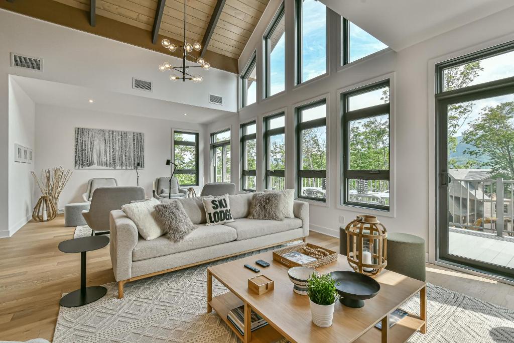 203 Verbier Building 7 - 5BR Tremblant Lux Condo Close to Everything photo 1