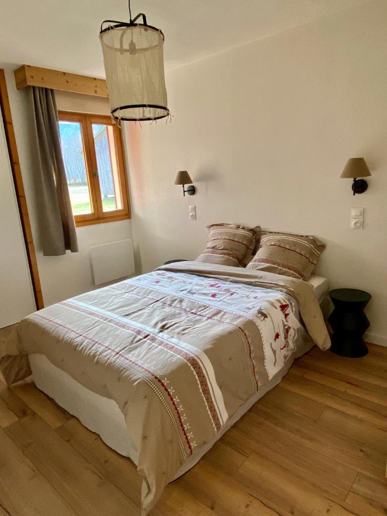 Appartement rénové T2, vue montagne photo 4