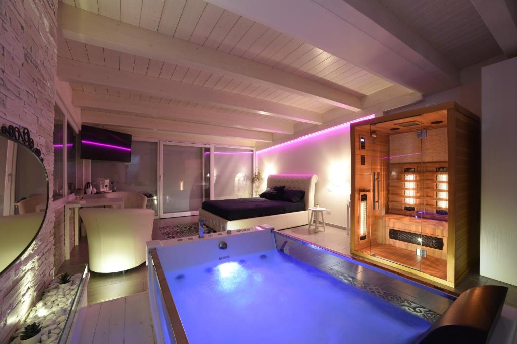 Italians b&b luxury suite photo 1