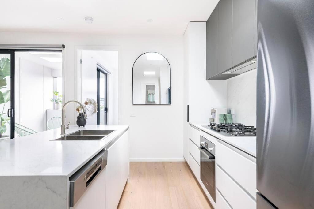 3 BedroomTownhouse-free parking photo 1