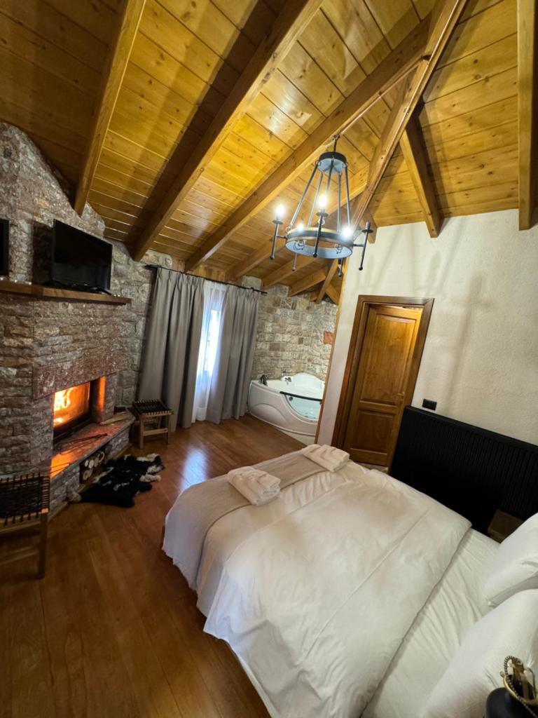 Hotel Ambassador Voskopojë photo 1