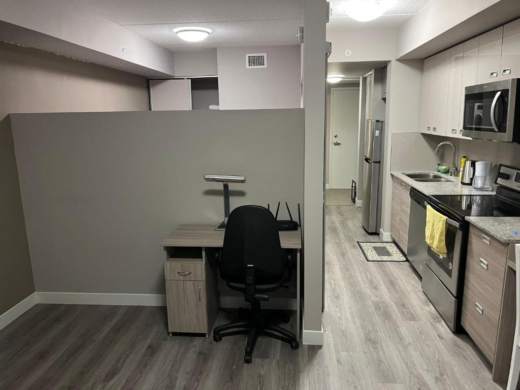 1-bedroom condo near University of Waterloo photo 2