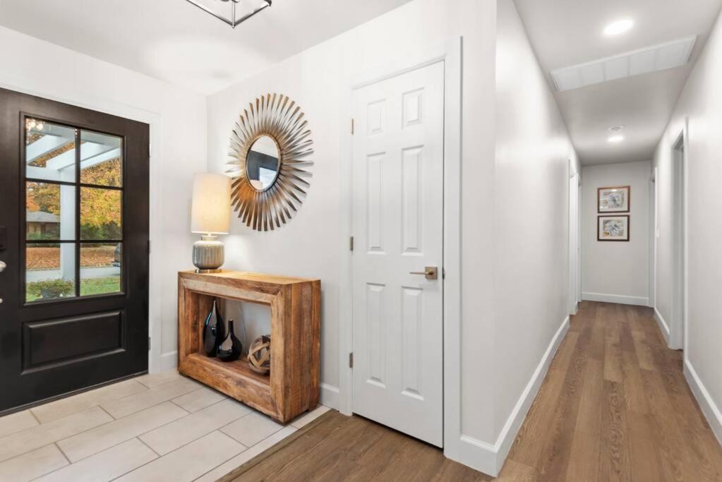 Exceptional 3BR on Eastside photo 1