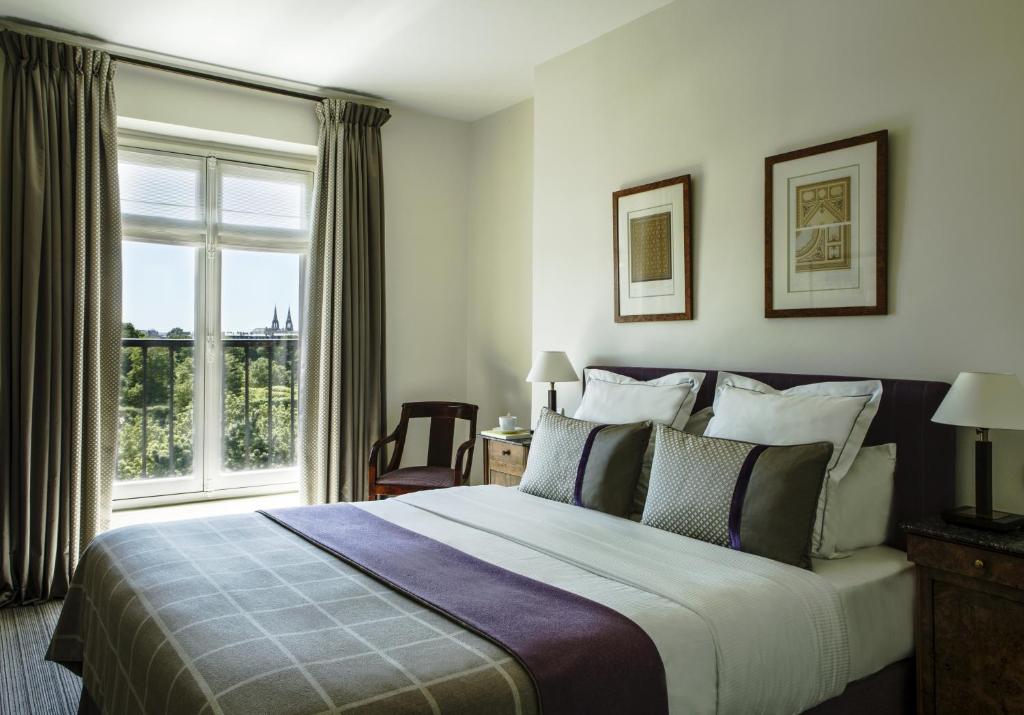 Двухместный (Двухместный номер Делюкс с 1 кроватью и видом на Париж), Hôtel Brighton - Esprit de France