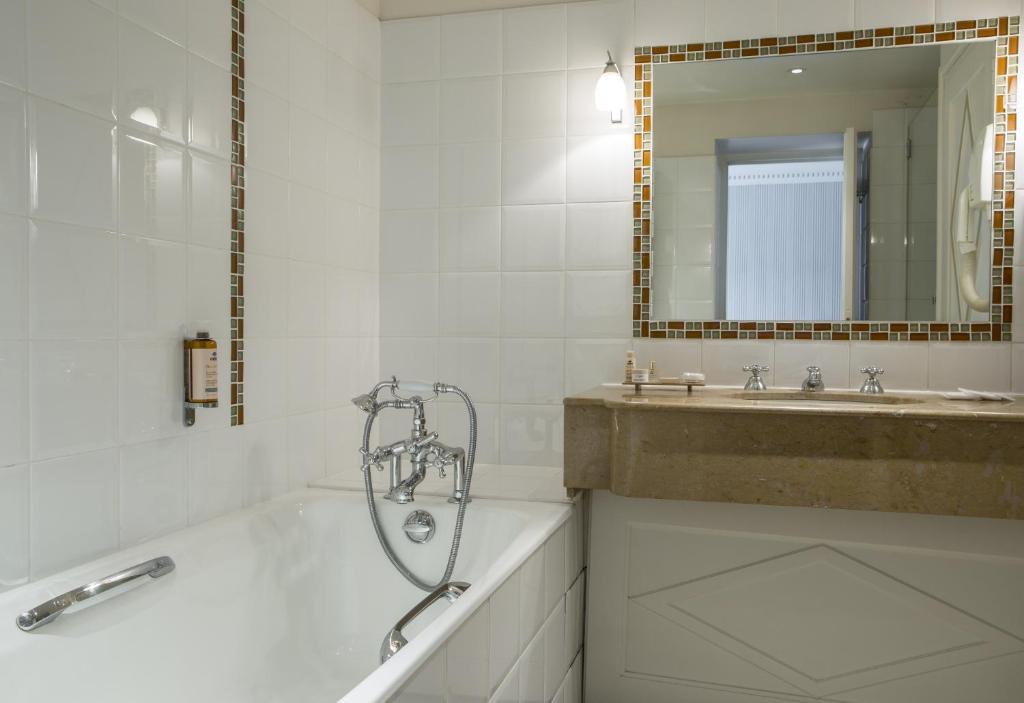 Сьюит (Полулюкс), Hôtel Brighton - Esprit de France