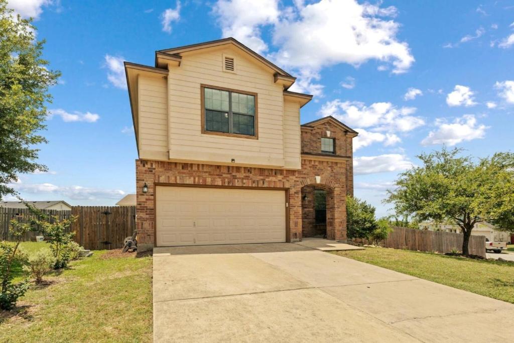 4BR Spacious Luxe Retreat for family and groups photo 1