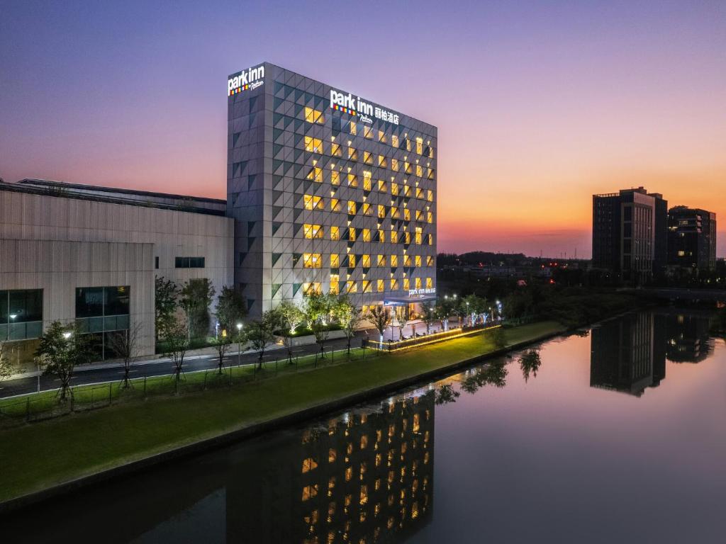 Park Inn by Radisson Shanghai Shanghai Middle Jiasong Road Outlets photo 1