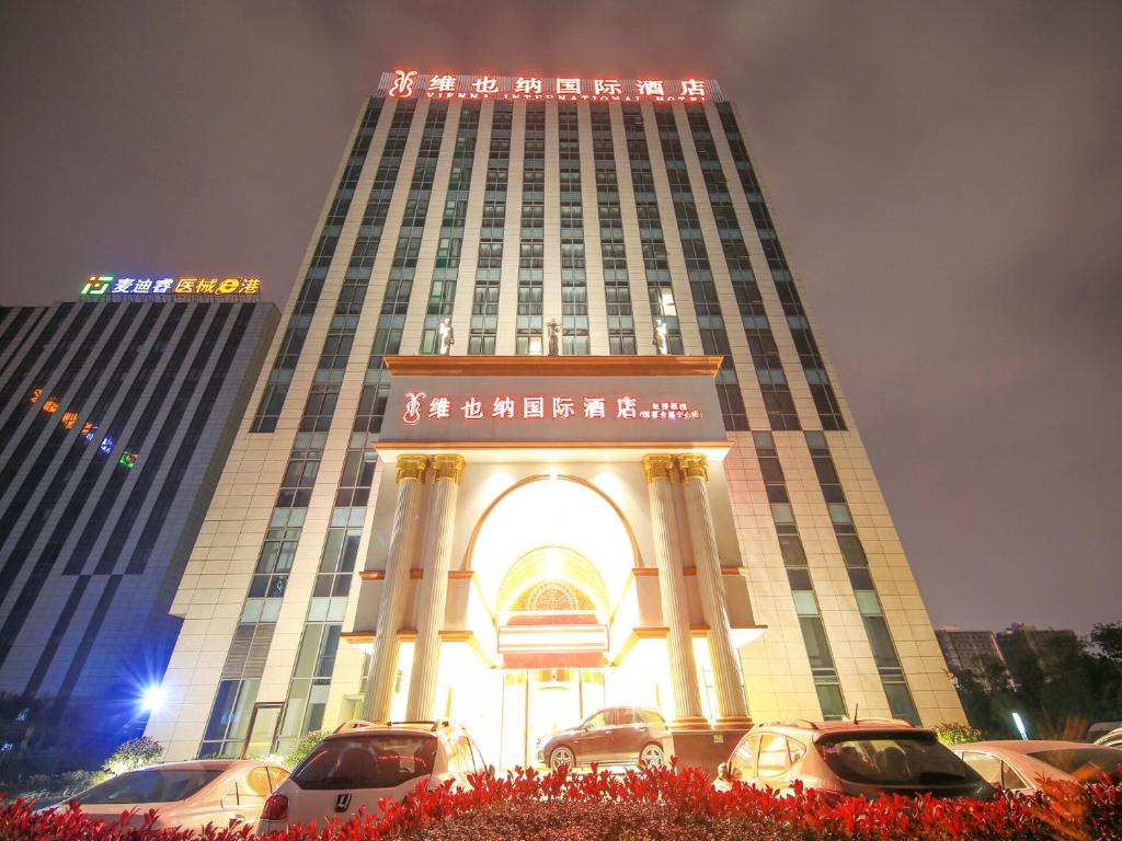 Vienna International Hotel Shanghai Hongqiao Airport Convention and Exhibition Center Huaxu Highway photo 1