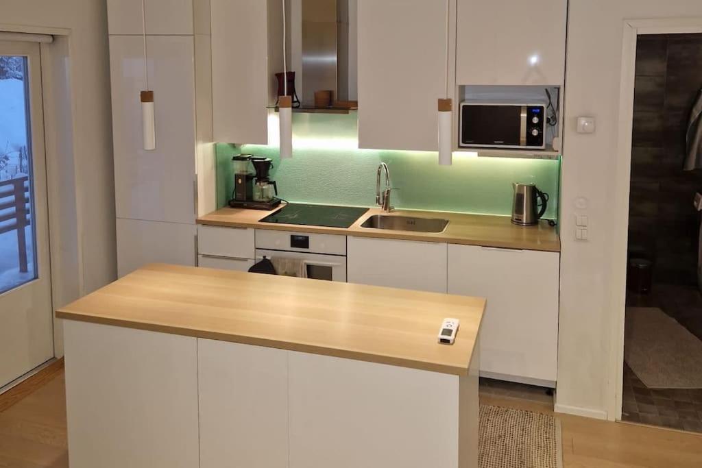 2BR and LuxurySauna photo 3