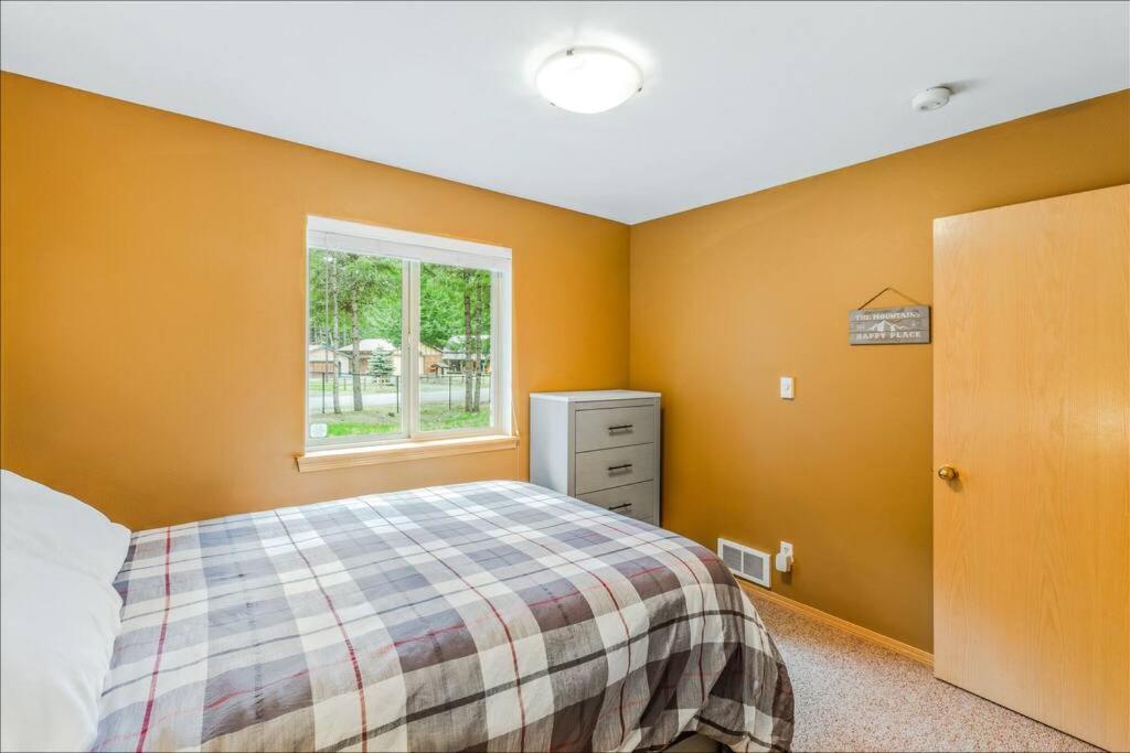 Basecamp Cabin photo 4