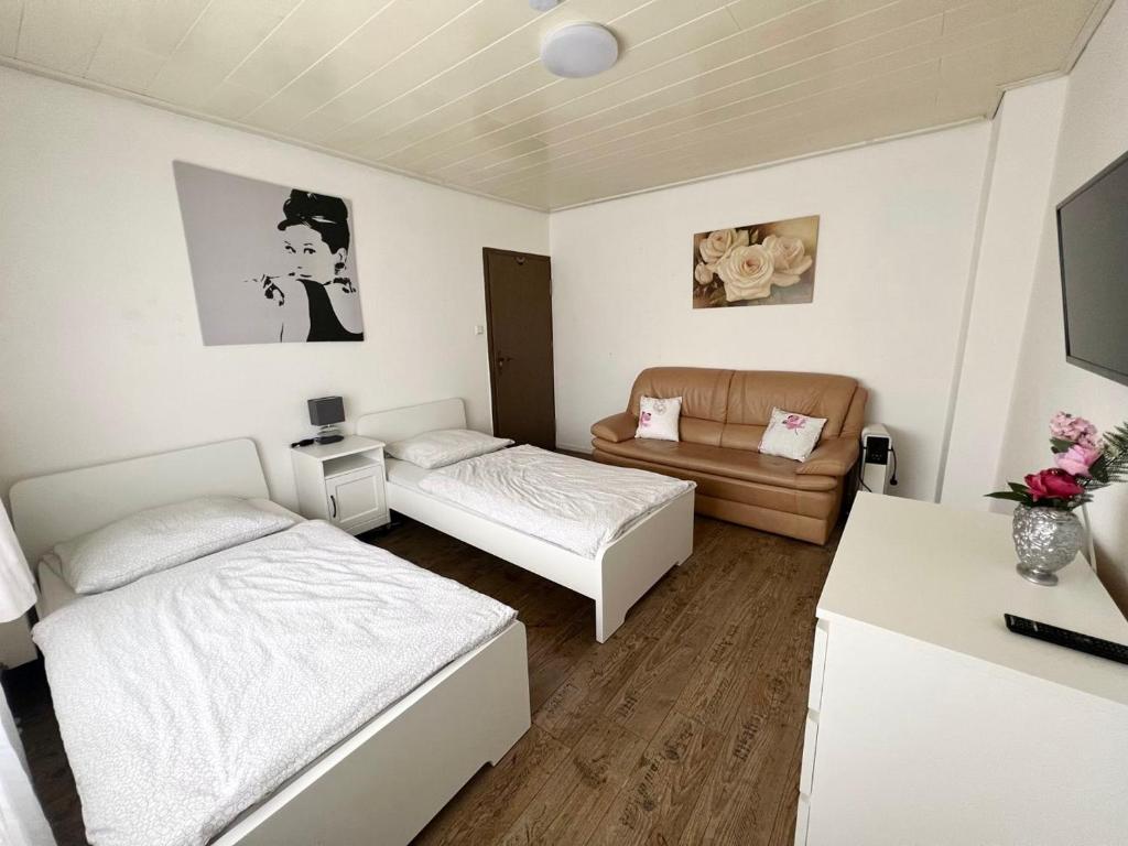 Cozy Workers Apartment in Siegburg photo 3