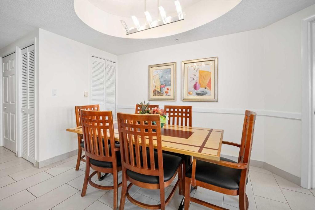 Luxury 10th Floor 2 BR Condo Direct Oceanfront Wyndham Ocean Walk Resort Daytona Beach | 1027 photo 4