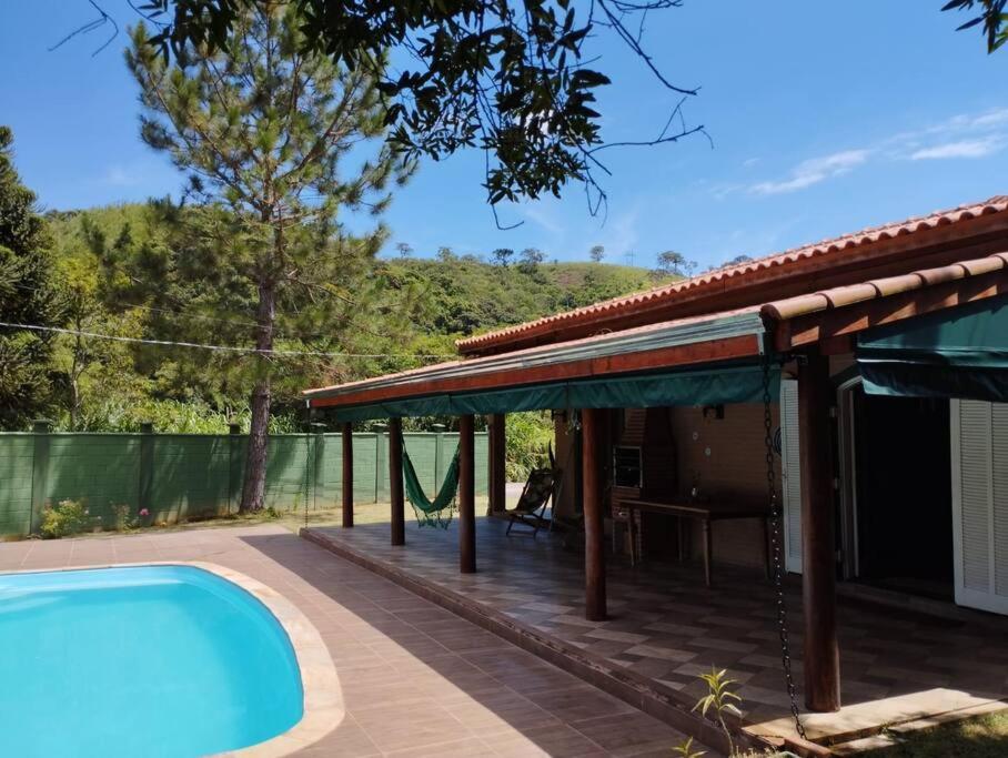 Casa completa em meio à natureza