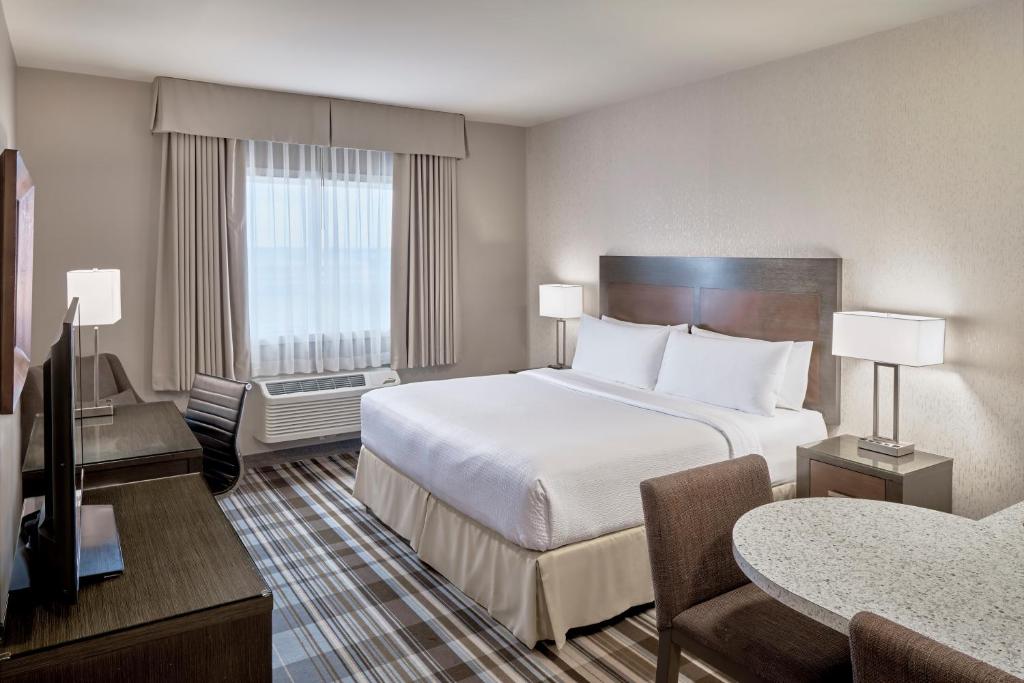 Fairfield Inn & Suites by Marriott Airdrie photo 3
