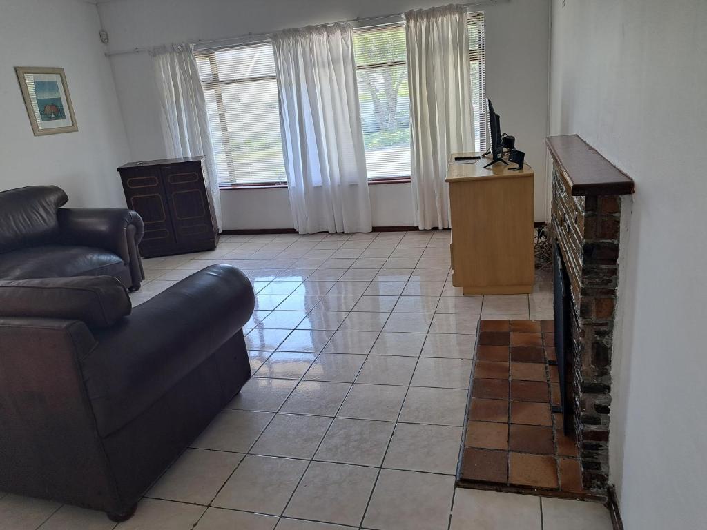 A cosy home in Hermanus photo 2