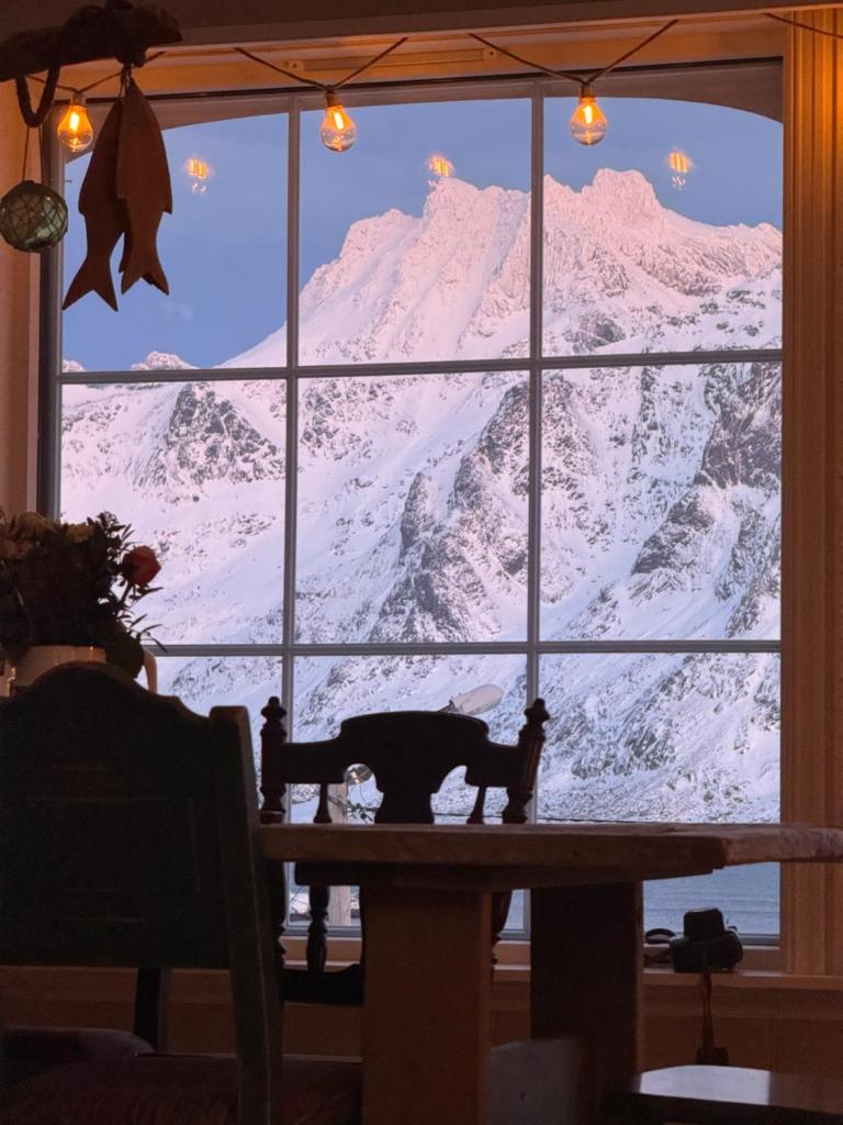 Sundet Lofoten Holiday House photo 4