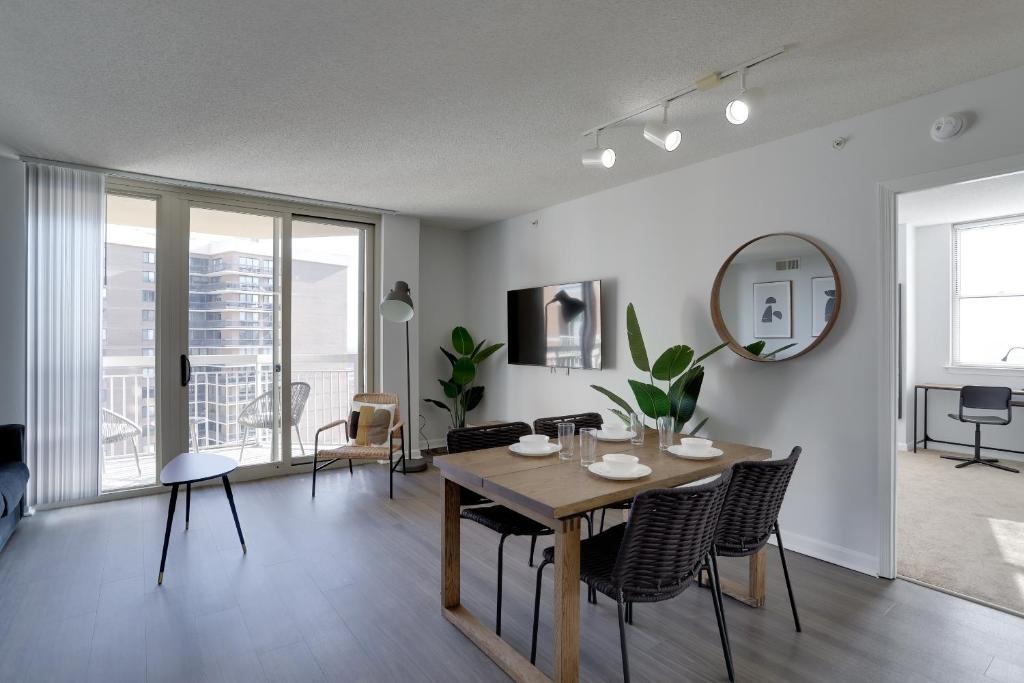 Quiet Condo in the Heart of Ballston photo 2