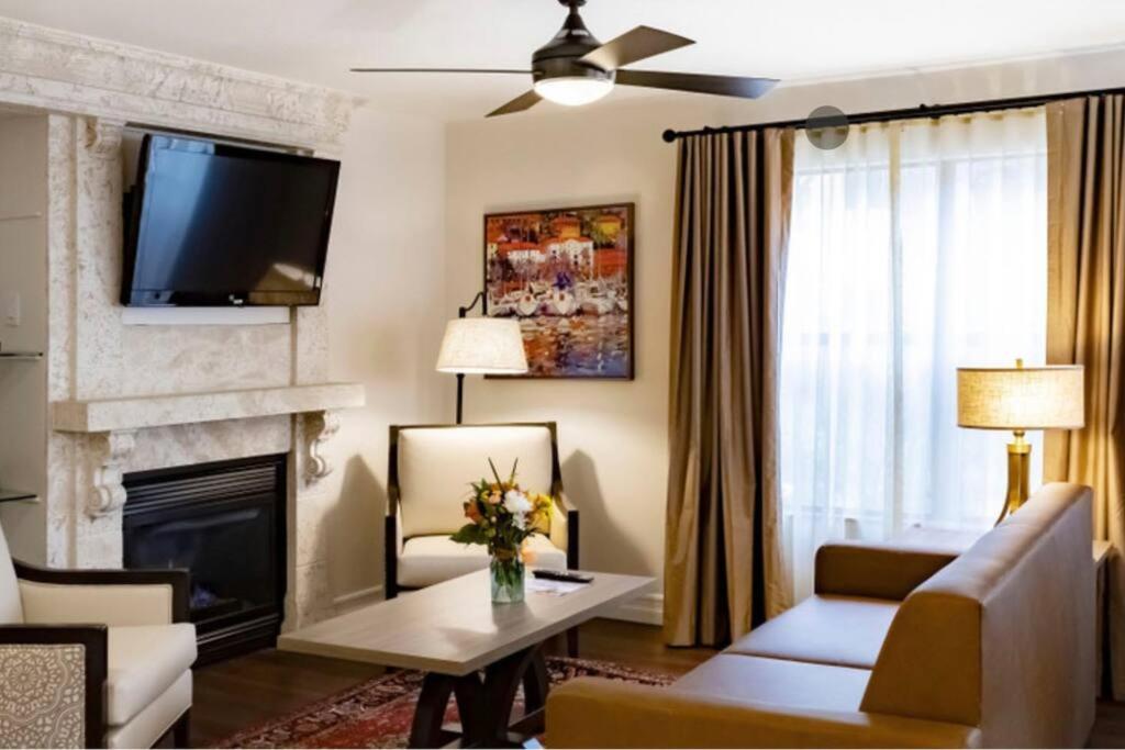 Super Bowl 2024 Las Vegas Apartment image