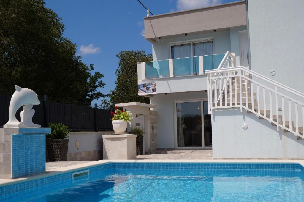 Family friendly house with a swimming pool Vinovac, Zagora - 22041 photo 1