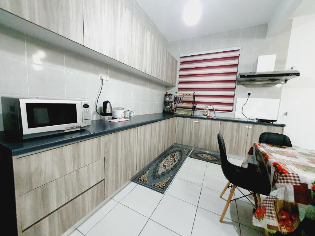 COZY Condo & Infinity Pool @ Bangi Wonderland photo 2