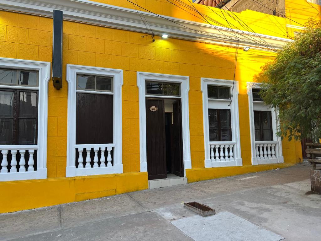 Hostal La Mansion photo 2