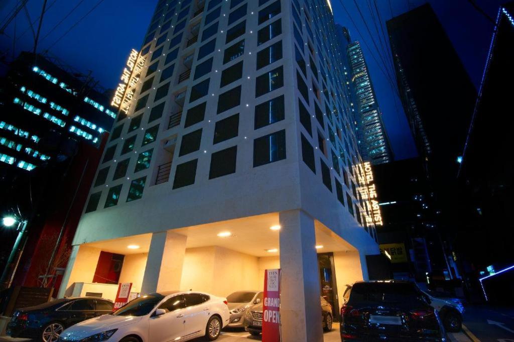 Hotel The Artist Yeoksam photo 2