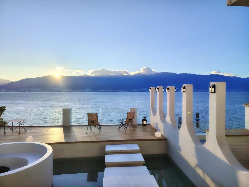 Dali Luyu Cliff Seaview Inn photo 3