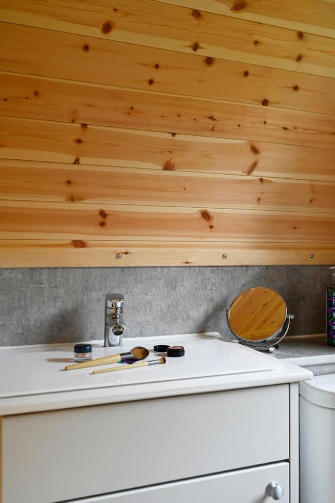 Little Quarry Glamping Bed and Breakfast - Tap to explore photos