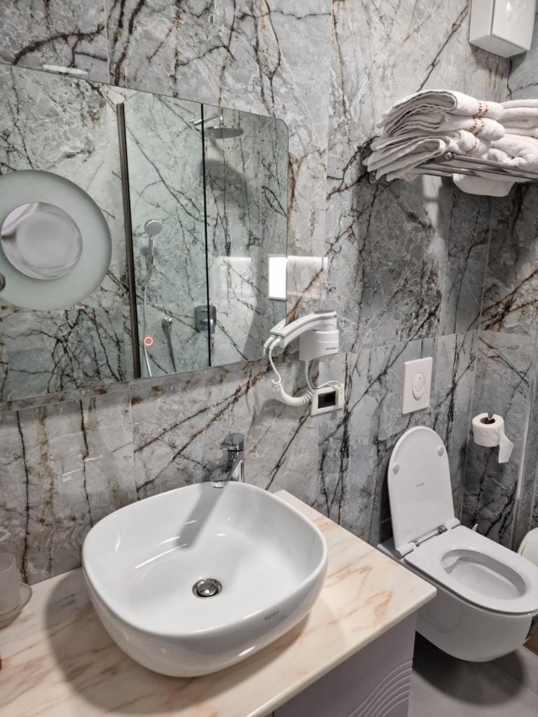 Aparthotel Shkodra photo 2