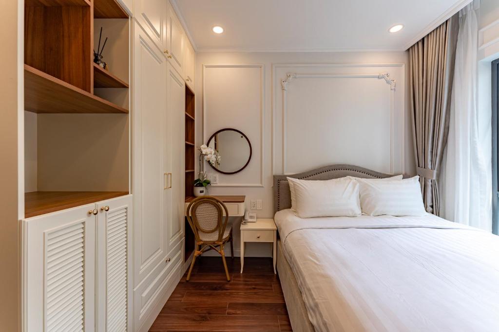 Golden Sun Apartment