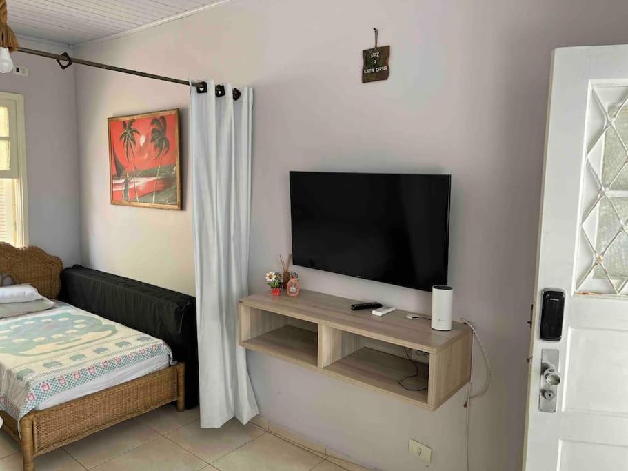 Casinha top 50 metros da Praia das Asturias em condominio fechado photo 4
