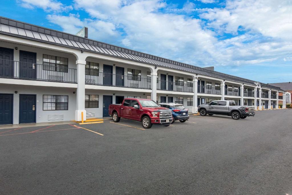 Quality Inn near Casinos and Convention Center photo 2