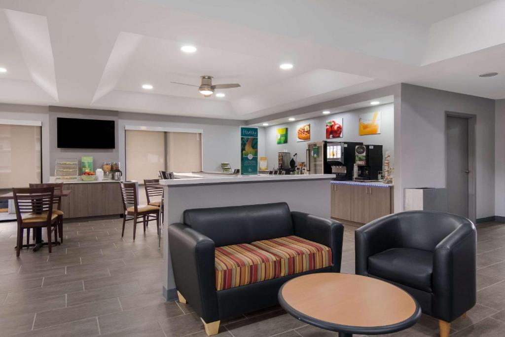 Quality Inn near Casinos and Convention Center photo 3