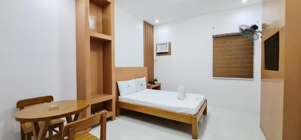Dreaming Forest Hotel - Soro Soro, Batangas photo 4