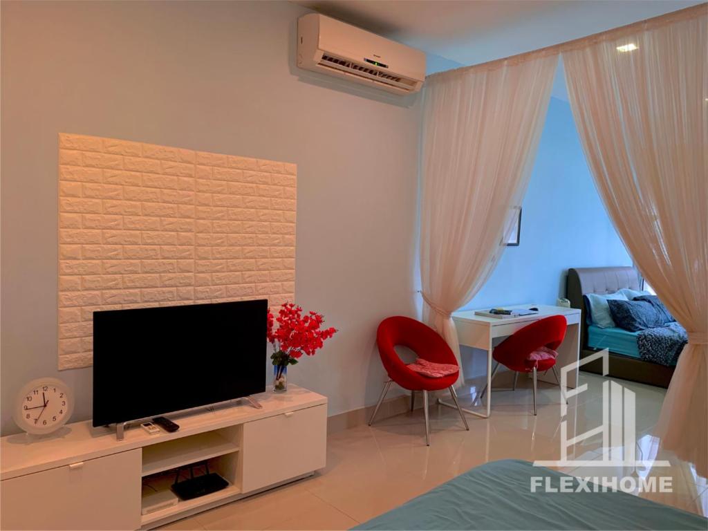 10am-6pm, SAME DAY CHECK IN AND CHECK OUT, Work From Home, Shaftsbury-Cyberjaya, Comfy Home by Flexihome-MY photo 1