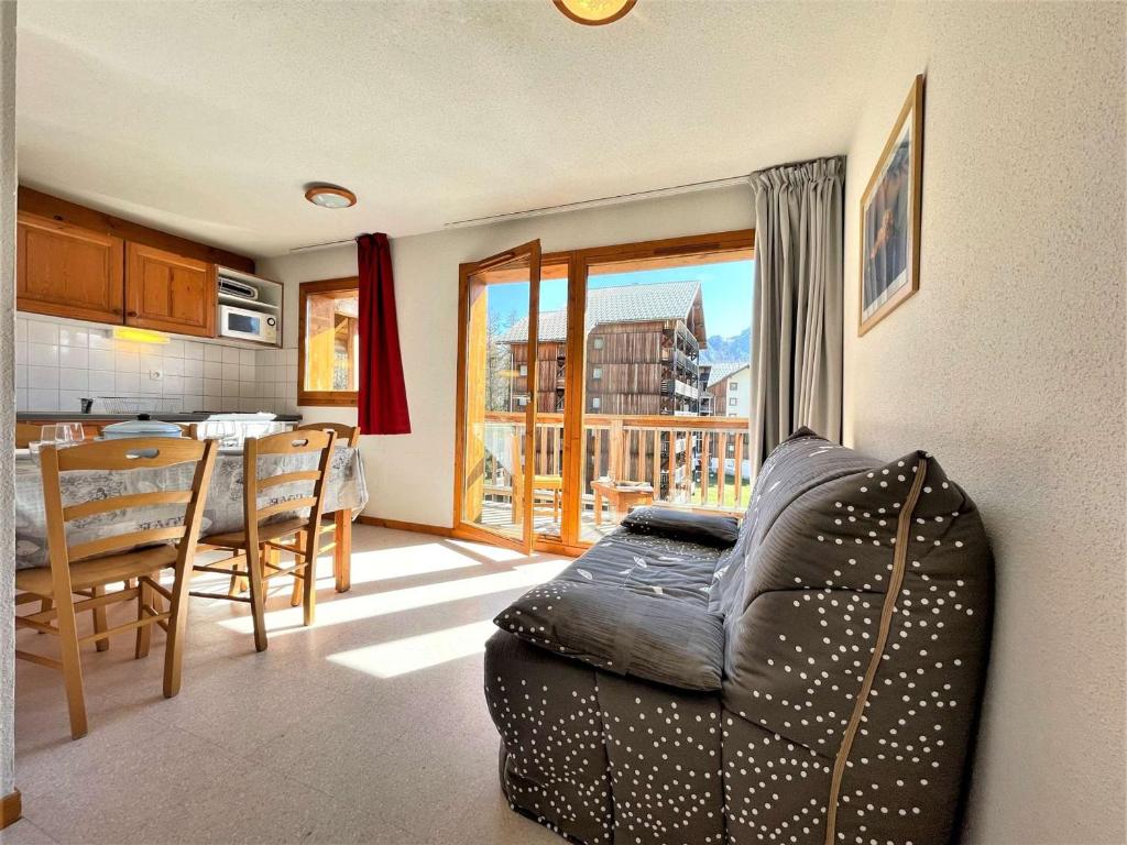 Appartement Le Dévoluy, 2 pièces, 6 personnes - FR-1-525-281