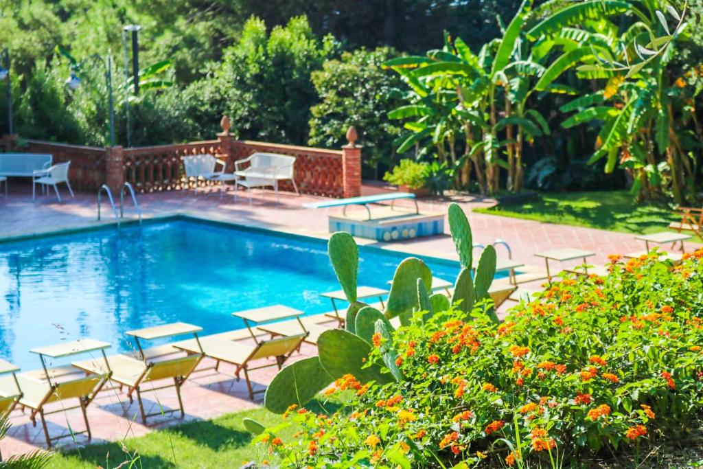 Family resort in villa with pool